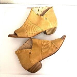 Miz Mooz open toe bootie. Costal Cowgirl Leather